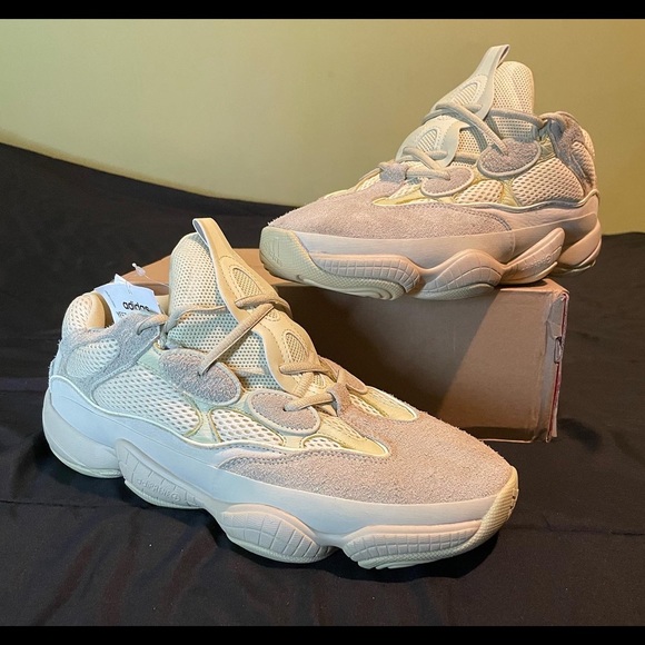 Yeezy 500 “super moon yellow”